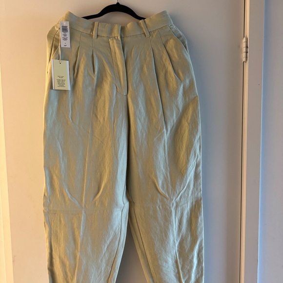 Aritzia sage green wide leg linen Pants - Picture 4 of 7